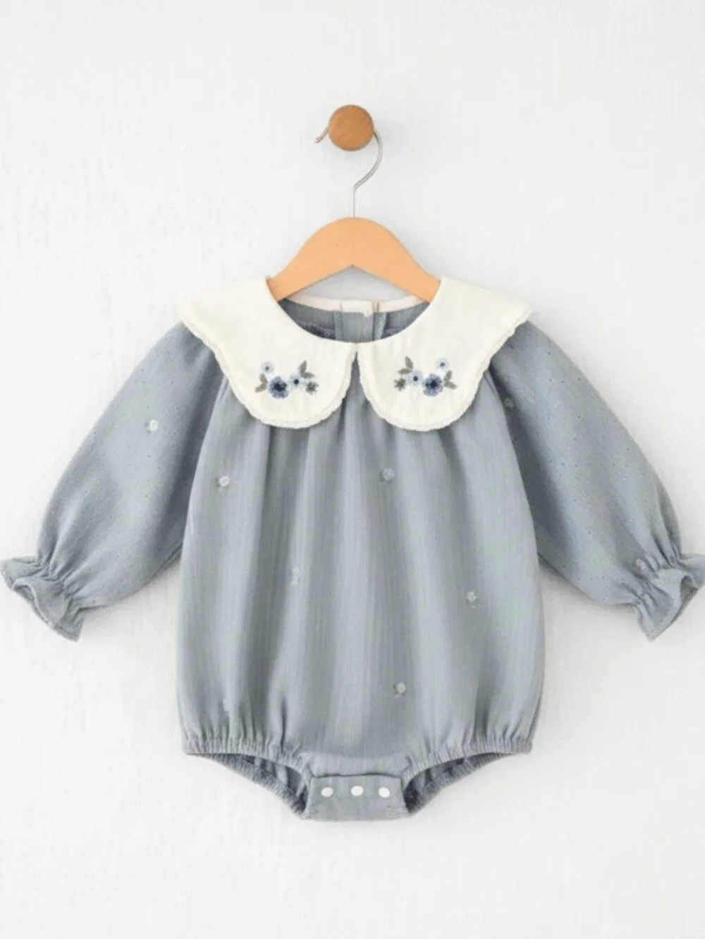 NWT Pretty Girls Floral Embroidered Bib Collar Long Sleeve Romper Corduroy 18-24